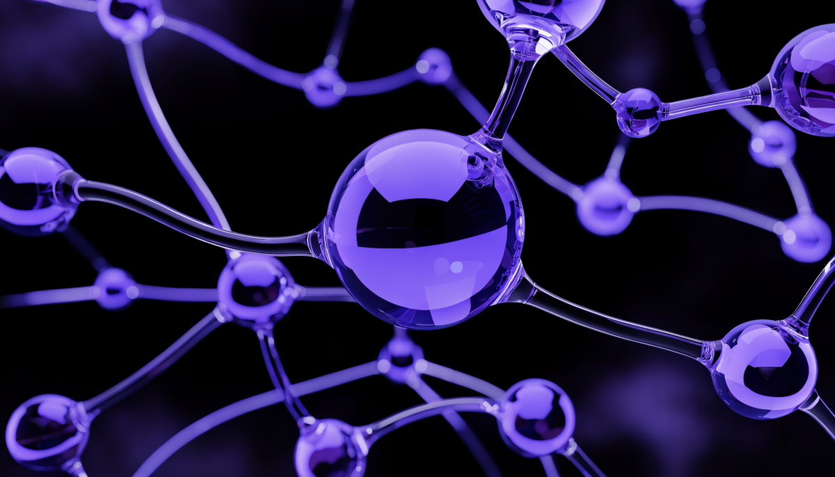 Lila Glas-Netzwerk aus verbundenen Knoten als Symbol für Datenfluss zwischen SEO und Ads