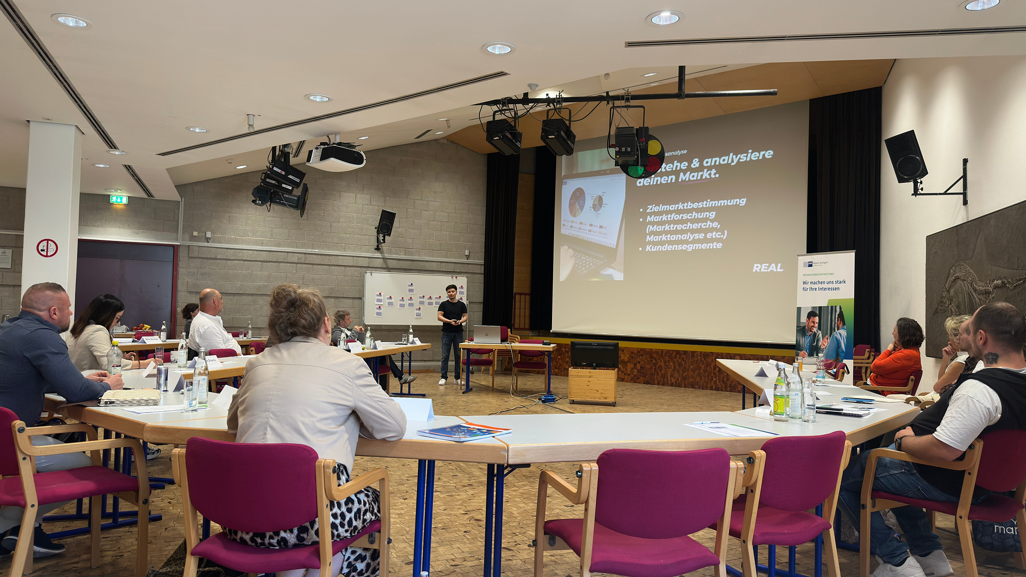 Emre Tuncer beim 53. Existenzgründertag der IHK